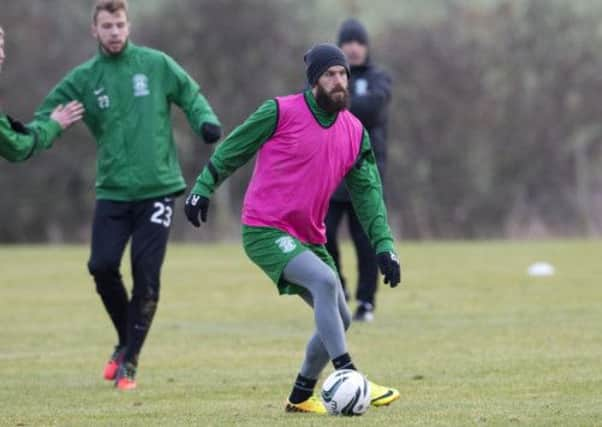 Hibernian striker Rowan Vine trains ahead of facing Ross County. Picture: SNS