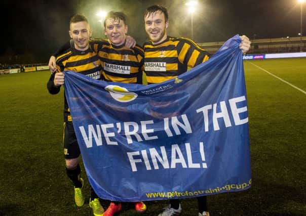 Alloa squad celebrate having beaten Rangers 3-2. Picture: SNS