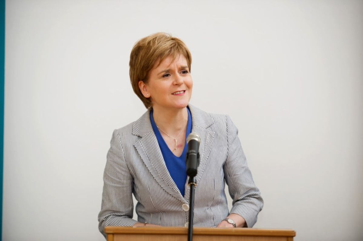 Artist in hunt for Nicola Sturgeon lookalike