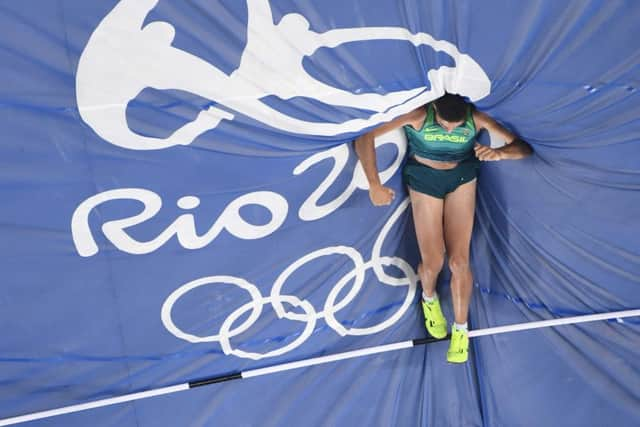 Brazil's Thiago Braz Da Silva won the pole vault in dramatic style