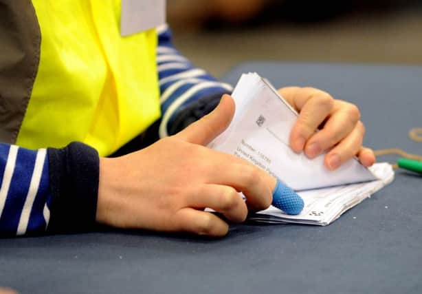 Pic Lisa Ferguson 07/05/2015
UK Parlmentary General Election 2015 - Edinburgh Count, Edinburgh International COnference Centre