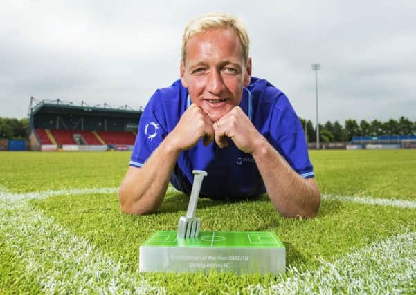 Graeme Glen with his trophy at Forthbank. Picture: SNS.