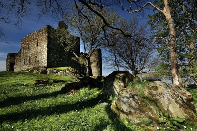 12 of Scotland's castles, palaces and abbeys most at risk from climate ...