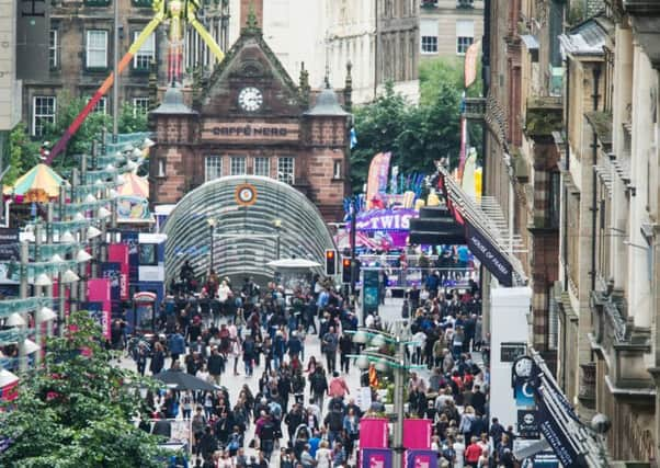 Shoppers on Glasgow's Buchanan Street (Picture: John Devlin)